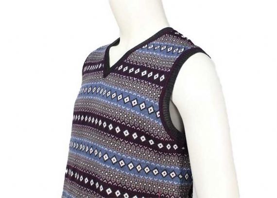 Chaleco sin mangas del suéter del tejido de cable para hombre de la caída del diseño del cuello en V en el modelo del