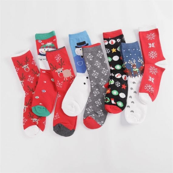 Bonitos calcetines navideños medianos para mujer